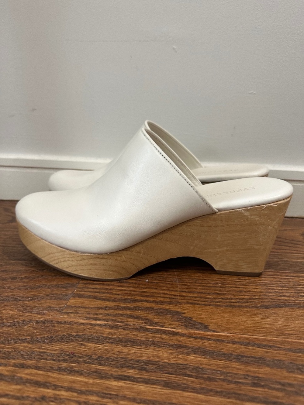 Everlane Clogs Ivory Size 10